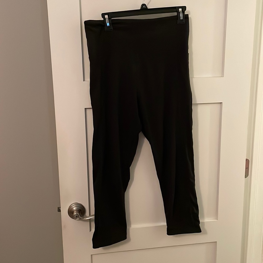 PINK ULTIMATE athletic pants or leggings